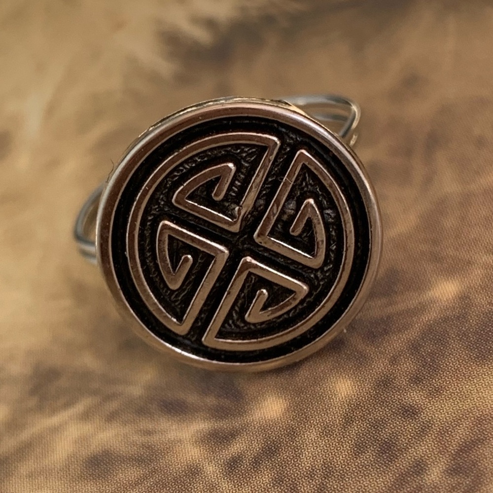 Geometric Style Button Ring Handmade - Picture 9 of 10